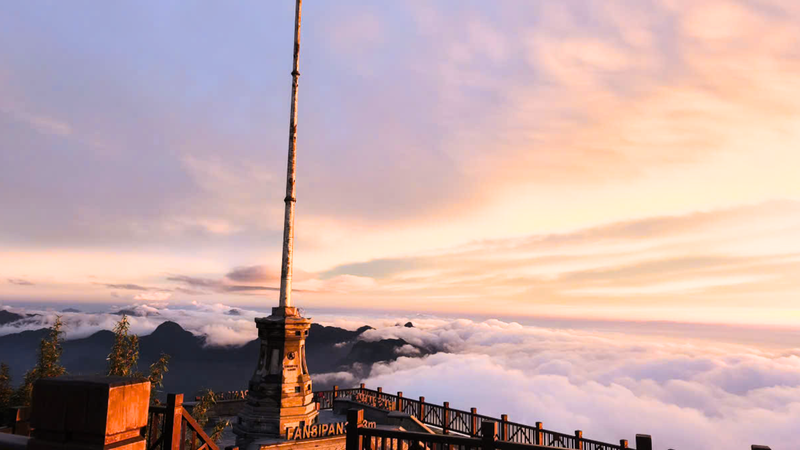 Round-trip Fansipan Cable Car Ticket (4)
